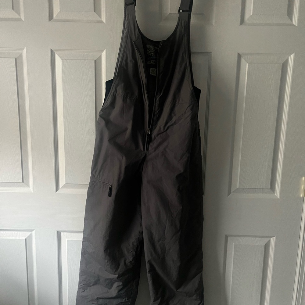 Gray Snow Bib Overalls Leg zipper pocket, adjustable straps, 30 inch inseam.